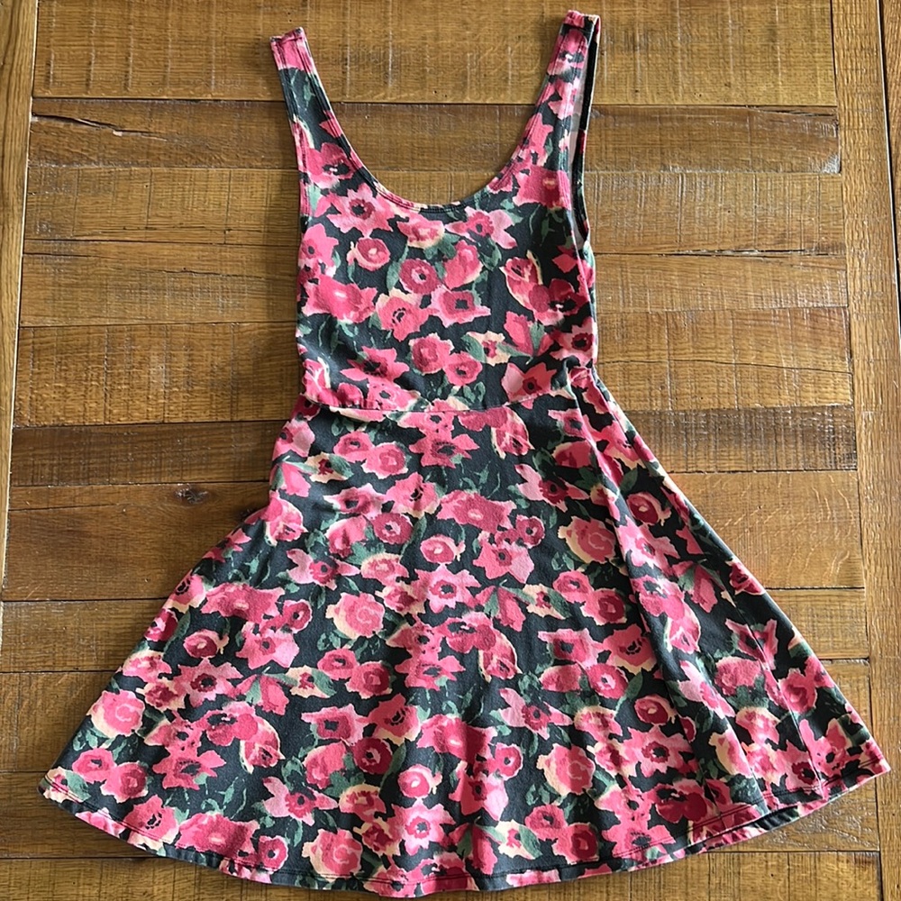 TopShop Summer Dress. Red & Pink Floral Print. Size 4